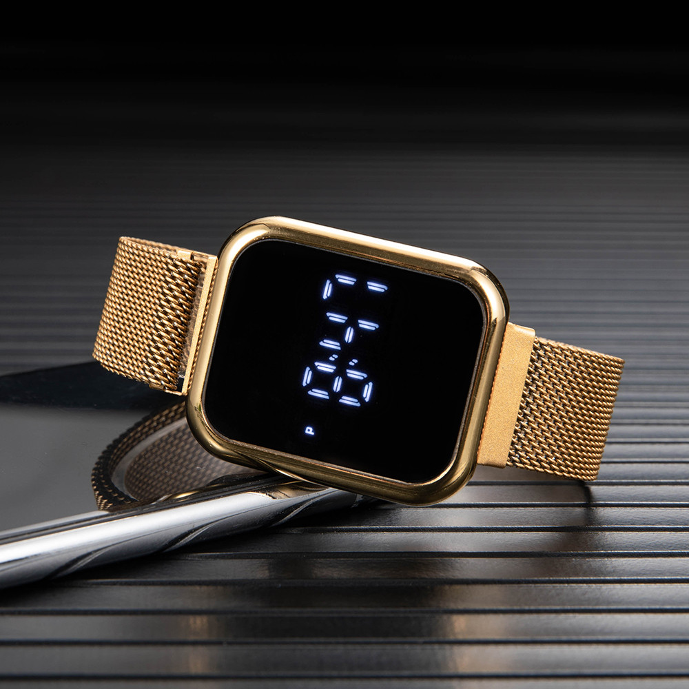 Montres numériques rectangulai - Luxury Watch Market avis et prix